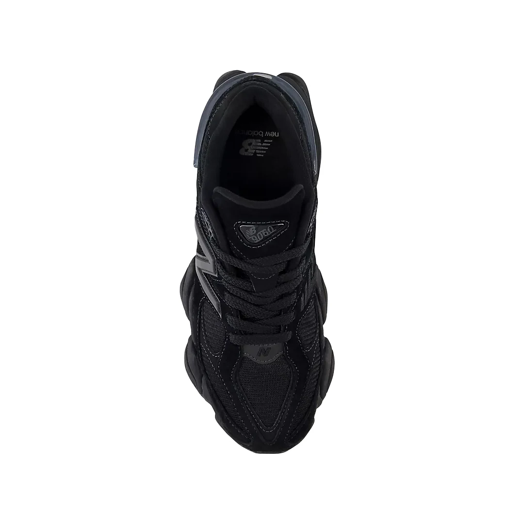 9060 TRIPLE BLACK - Image 4