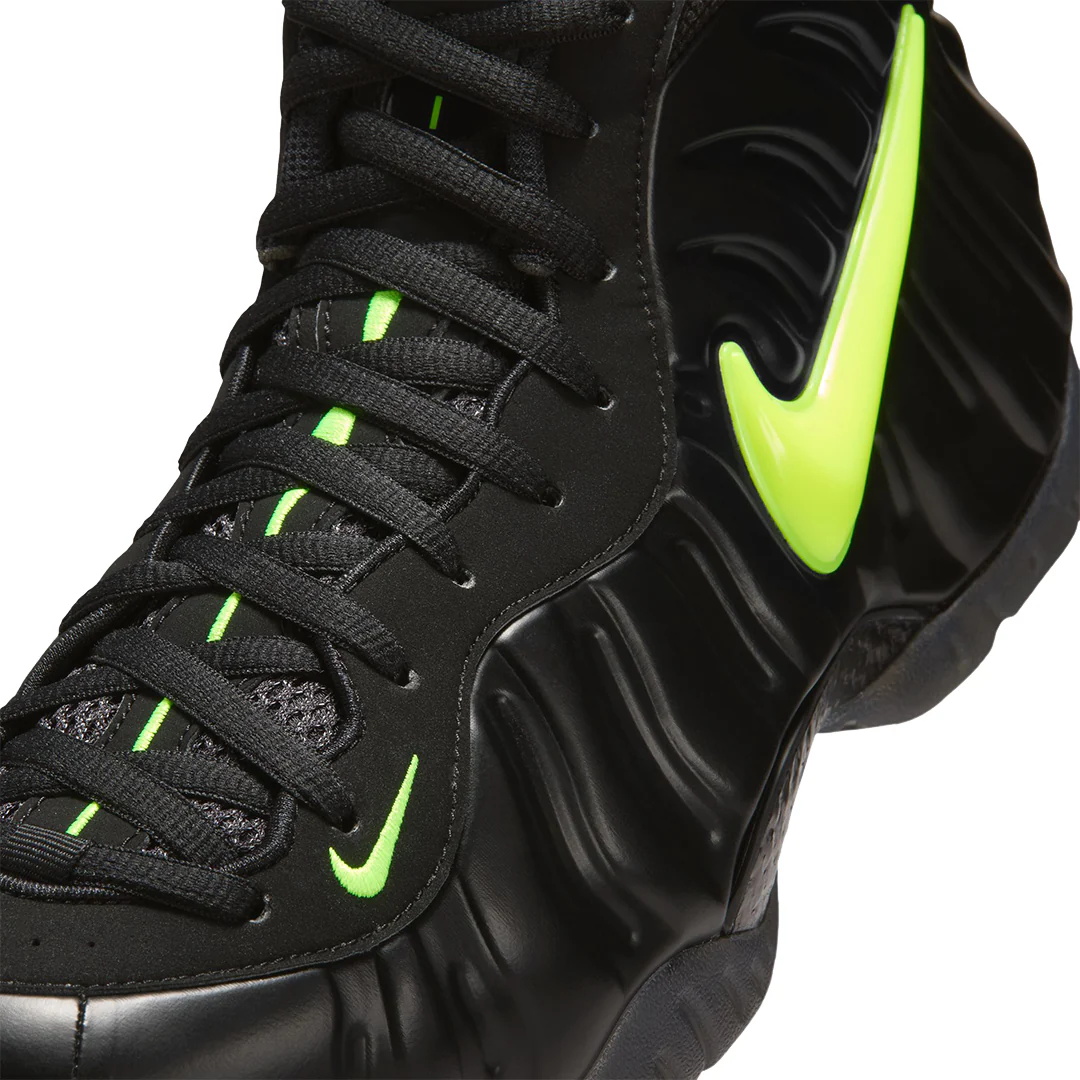 AIR FOAMPOSITE PRO BLACK/VOLTAGE YELLOW - Image 6