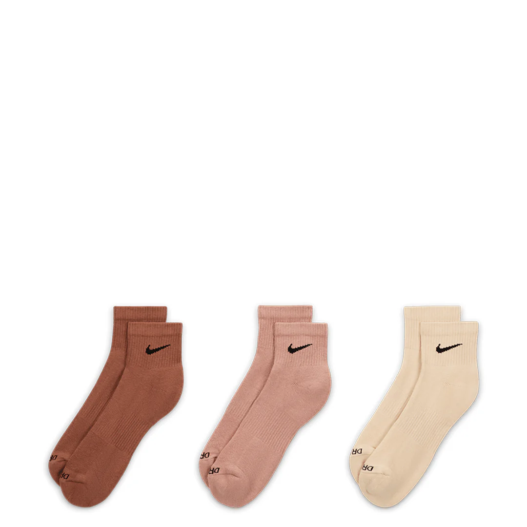 EVERYDAY PLUS CUSHIONED ANKLE SOCKS 3 PACK - Image 2