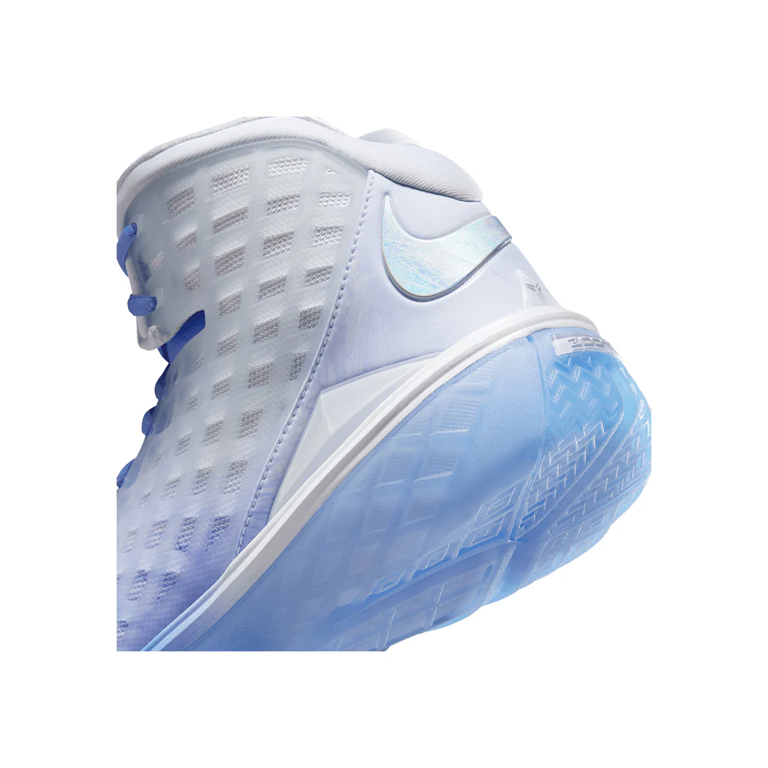 KOBE III PROTRO "CHRISTMAS" - Image 4