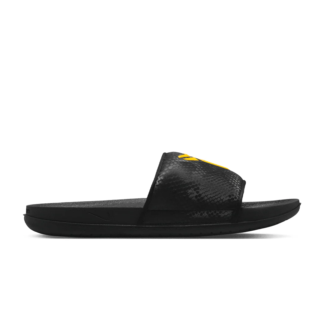 KOBE OFFCOURT BLACK/UNIVERSITY GOLD