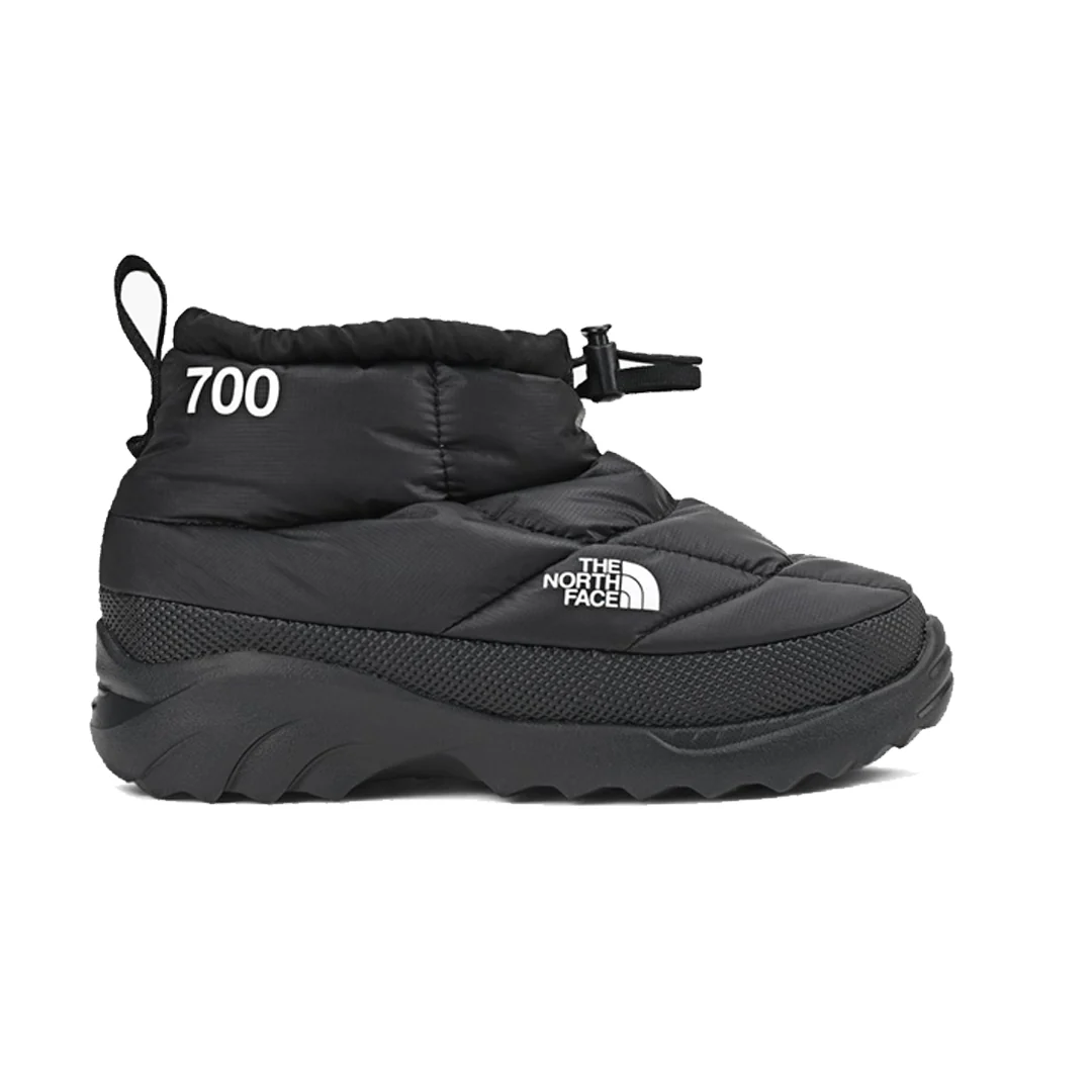 NUPTSE TRACTION CHUKKA BLACK