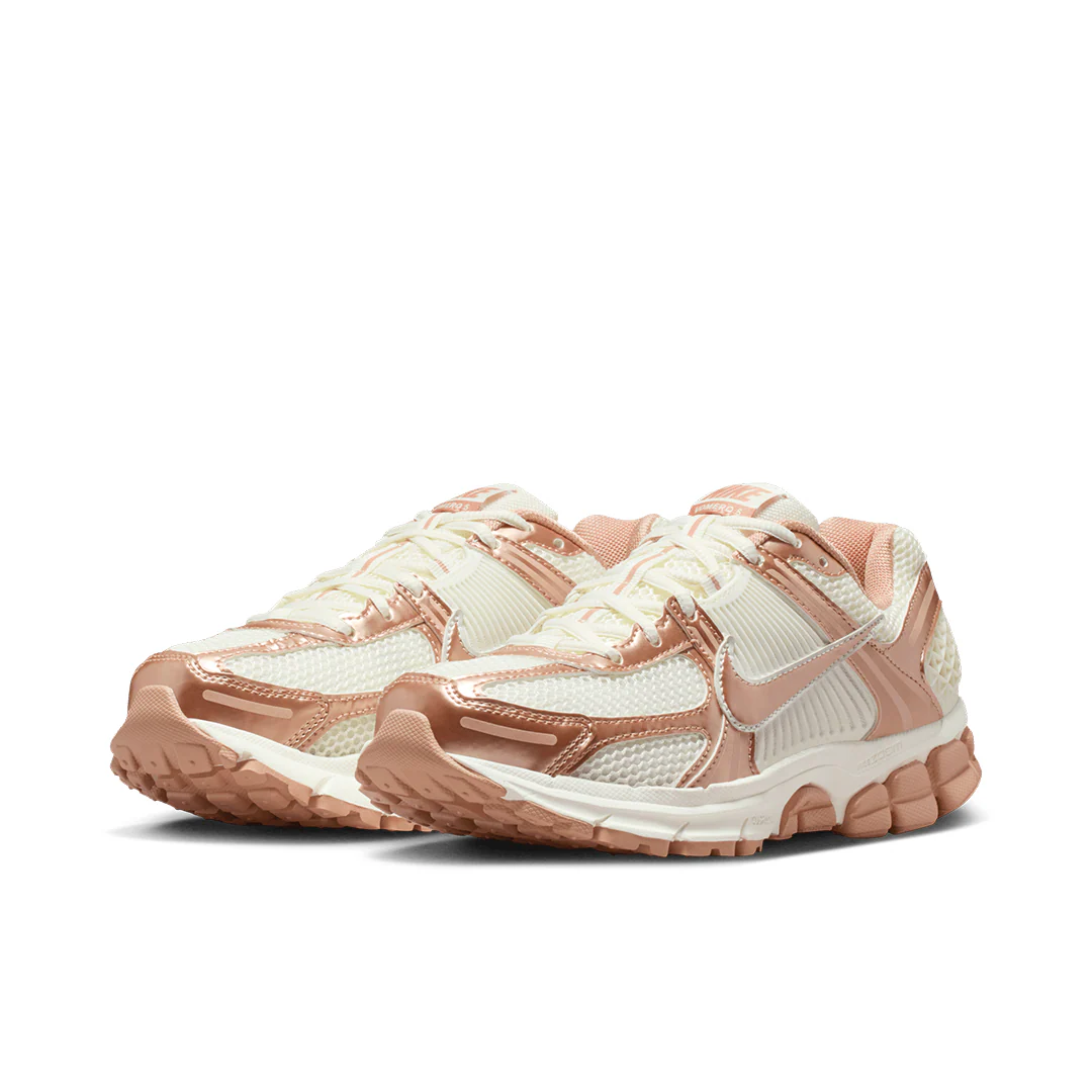 WOMEN'S ZOOM VOMERO 5 ROSE GOLD - Image 2